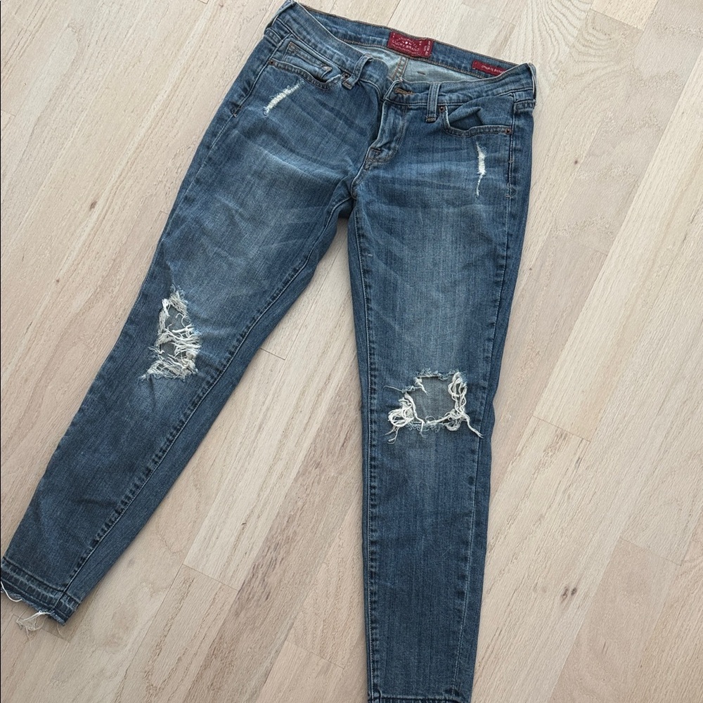 Distressed Women’s Blue Denim Jeans Lucky brand